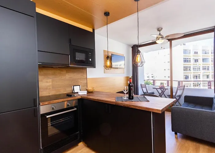 بيت للعطل Lighthouse Friendly