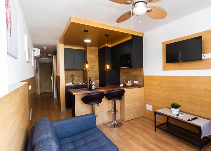 Lighthouse Friendly * Playa del Ingles (Gran Canaria)