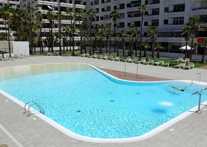 Lighthouse Friendly *